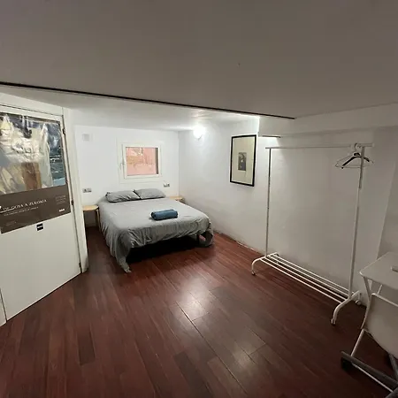 Apartman Centrally In The Heart Of Raval Barcelona